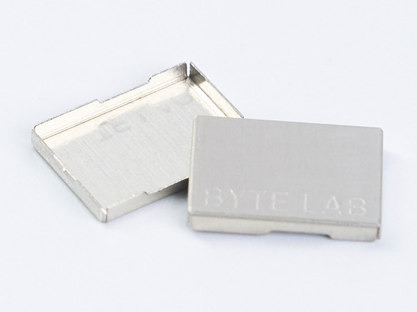 五金沖壓中屏蔽罩孔開(kāi)多大對(duì)電磁屏蔽有效果-力達(dá)精工