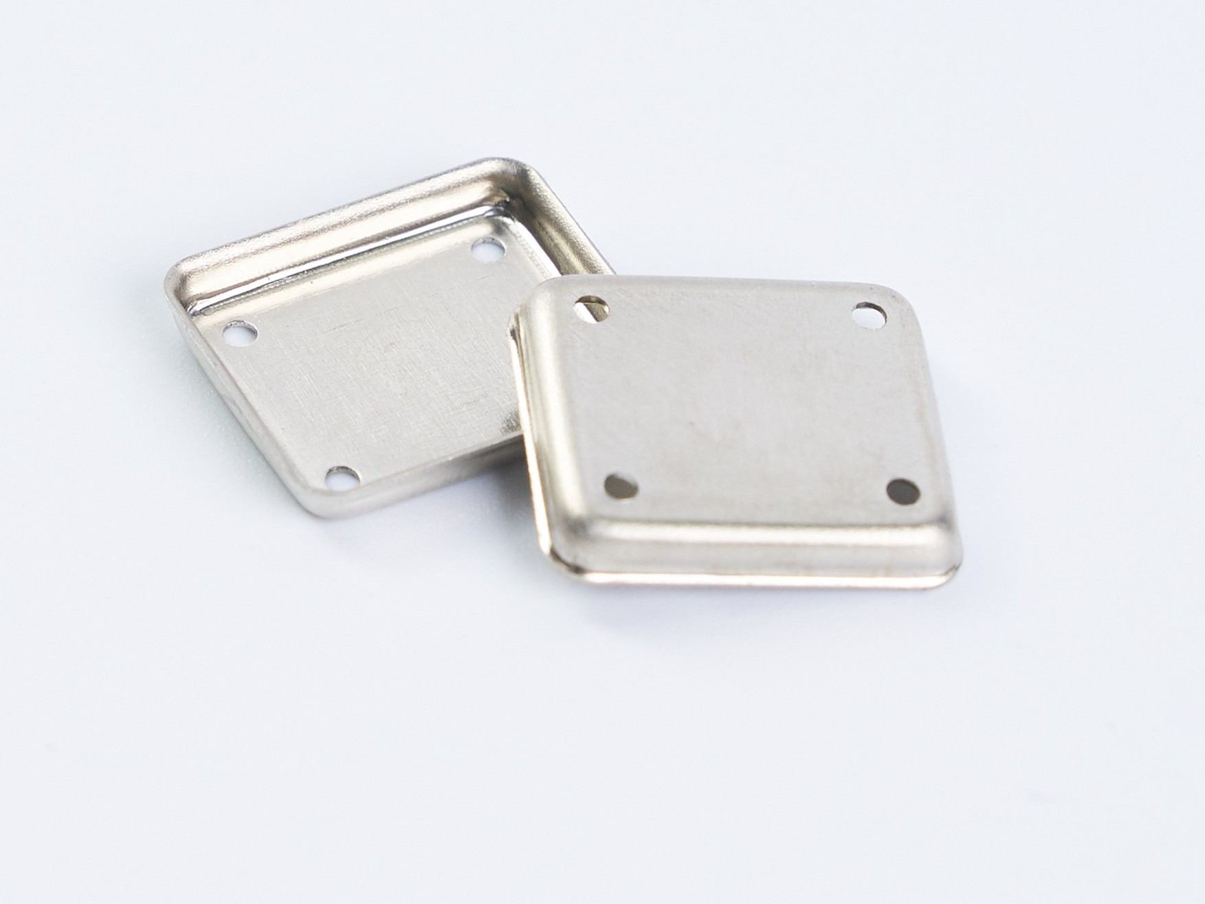 洋白銅金屬屏蔽罩廠家-15天左右可完成大批量生產(chǎn)-力達(dá)精工