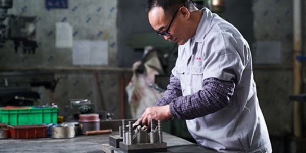 五金精密屏蔽罩的注意事項(xiàng)--五金精密屏蔽罩廠家力達(dá)精工的技術(shù)要求